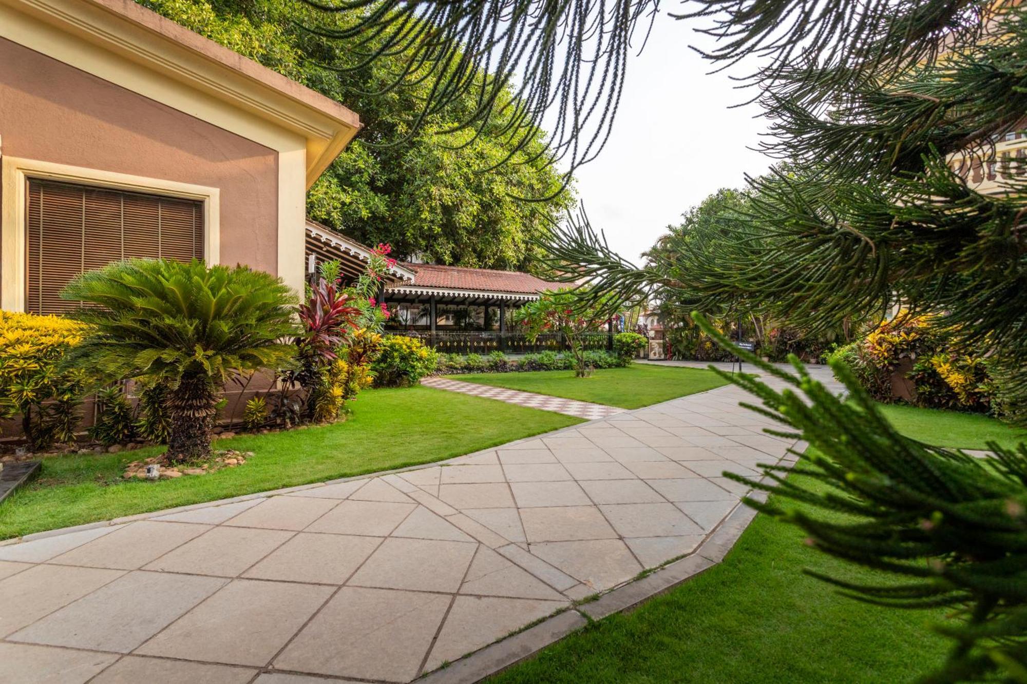 De Mandarin Beach Resort Suites & Villas, Candolim Εξωτερικό φωτογραφία